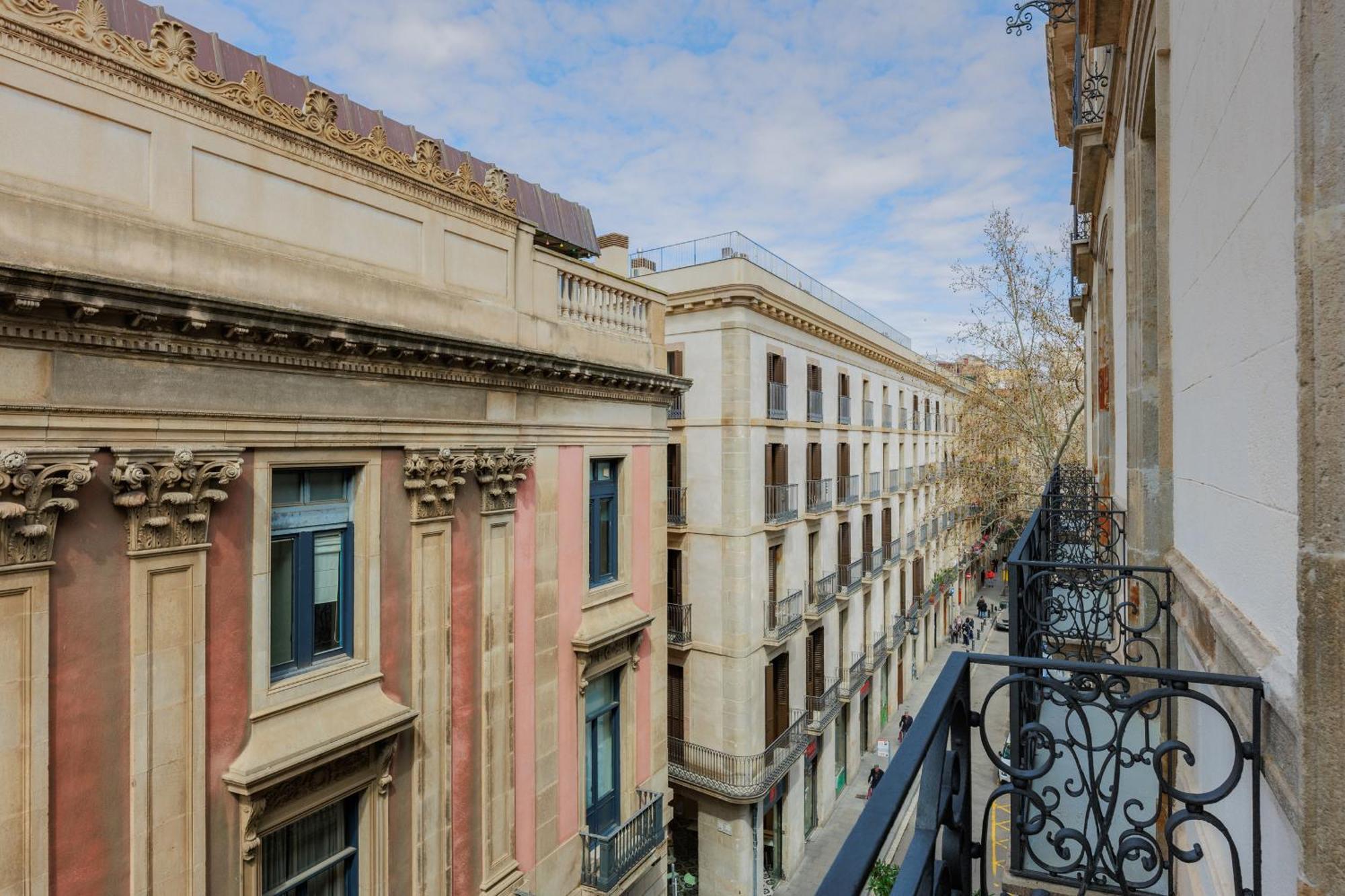 Hotel Medinaceli New Reopening 2025 Barcelona Szoba fotó