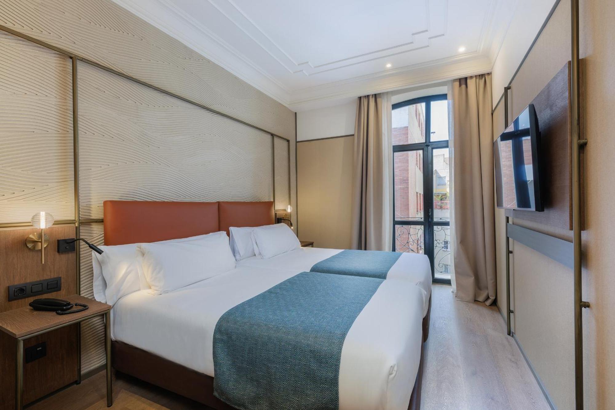 Hotel Medinaceli New Reopening 2025 Barcelona Kültér fotó