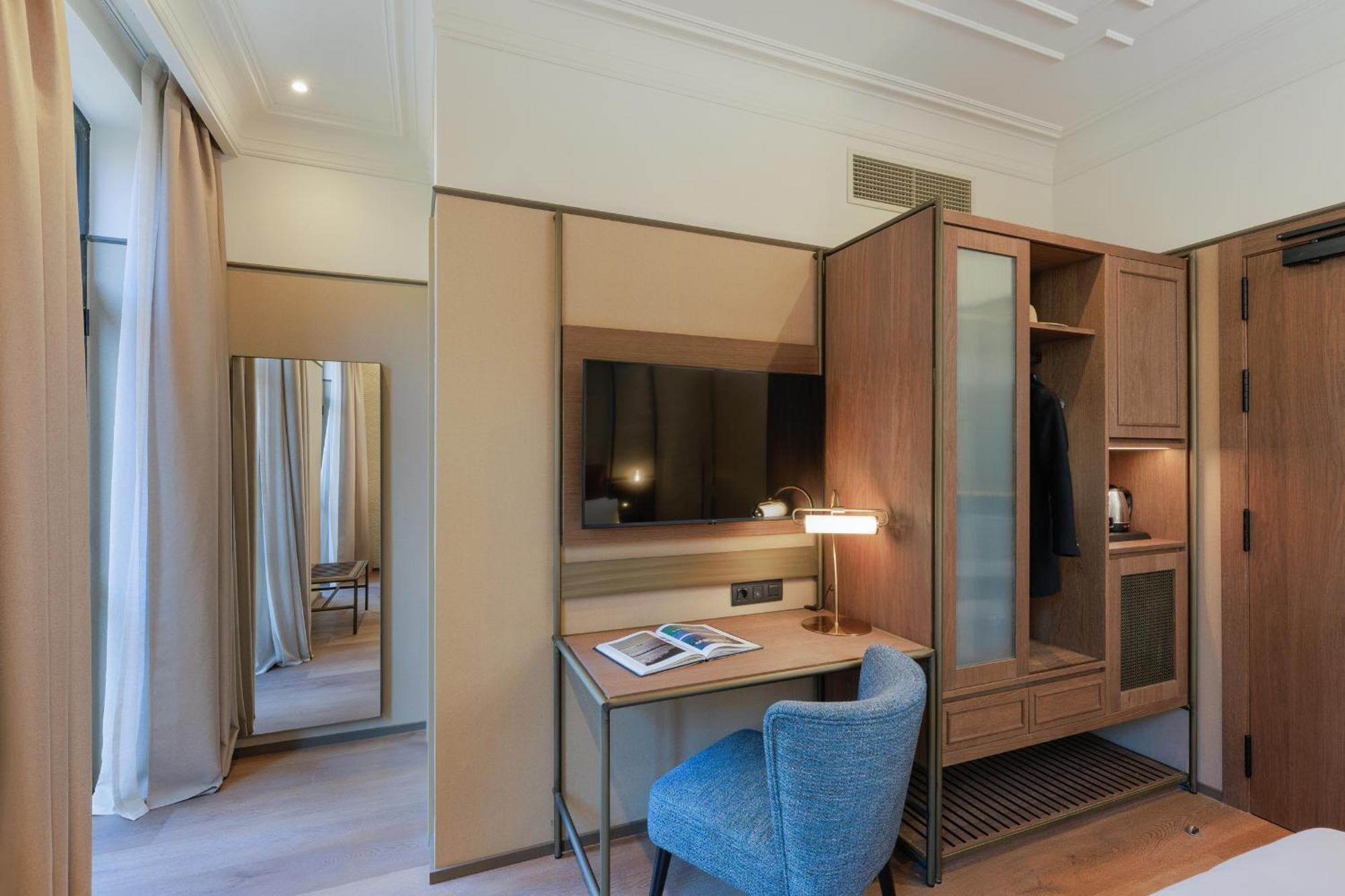Hotel Medinaceli New Reopening 2025 Barcelona Szoba fotó